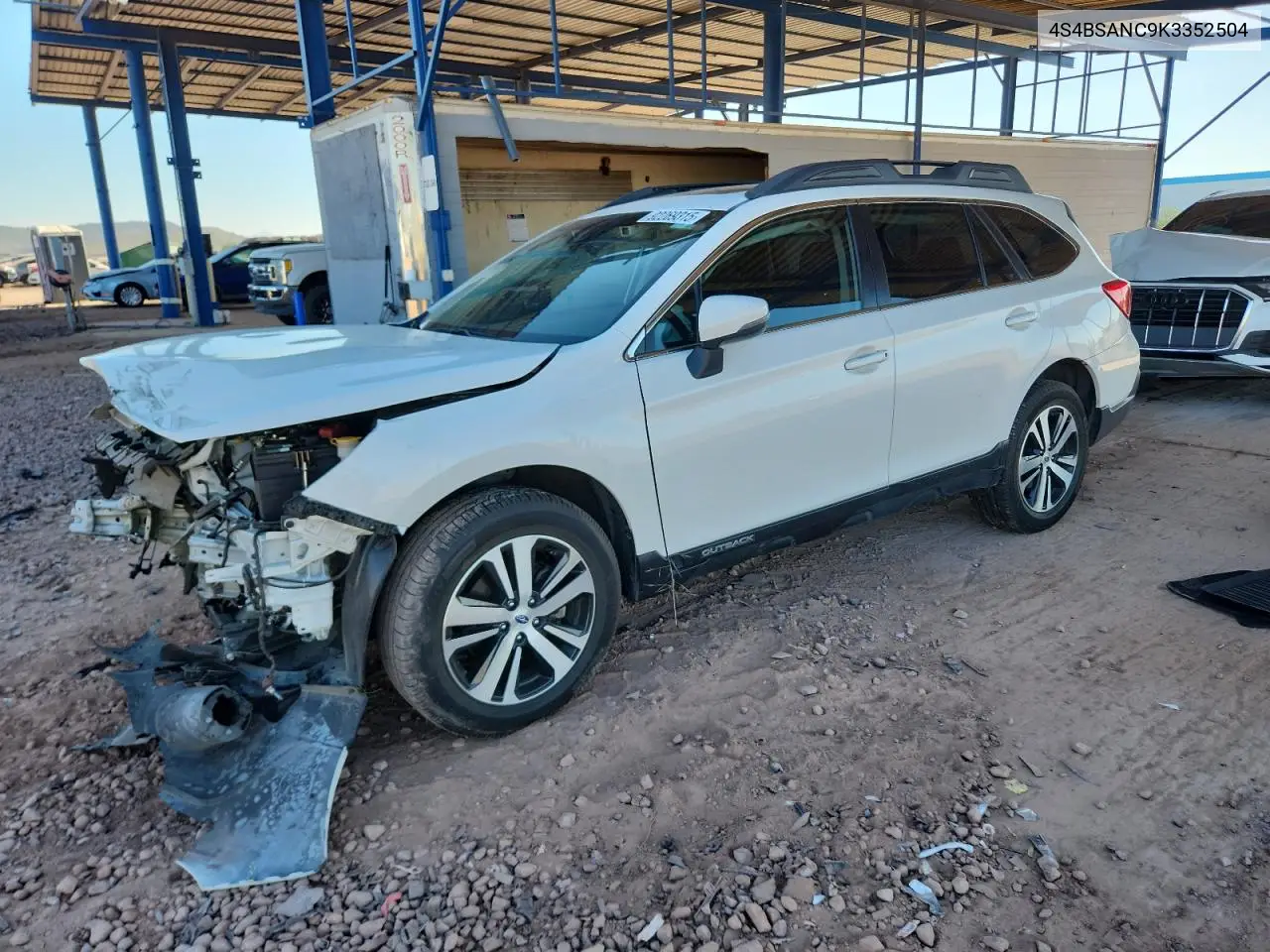 4S4BSANC9K3352504 2019 Subaru Outback 2.5I Limited