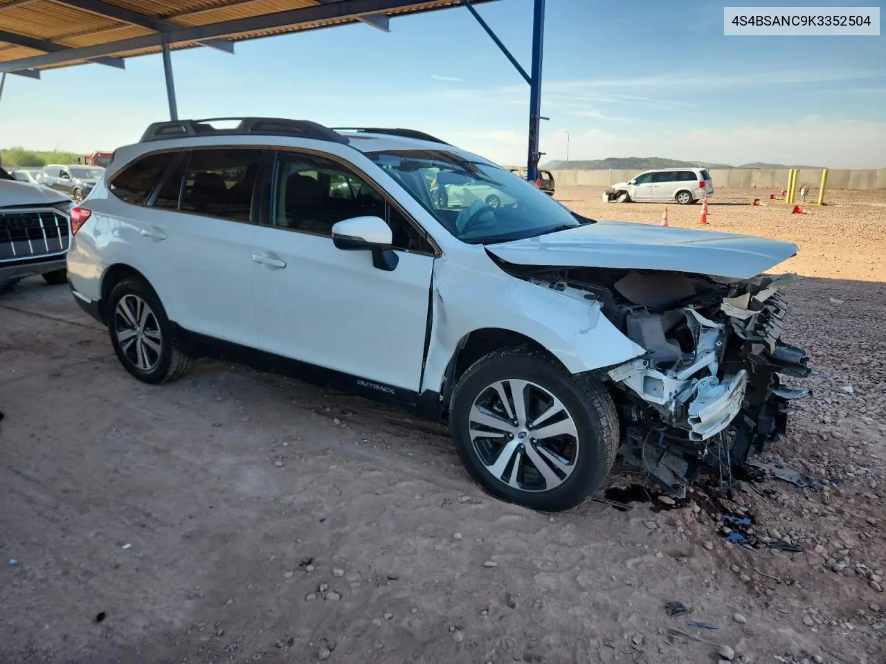 4S4BSANC9K3352504 2019 Subaru Outback 2.5I Limited