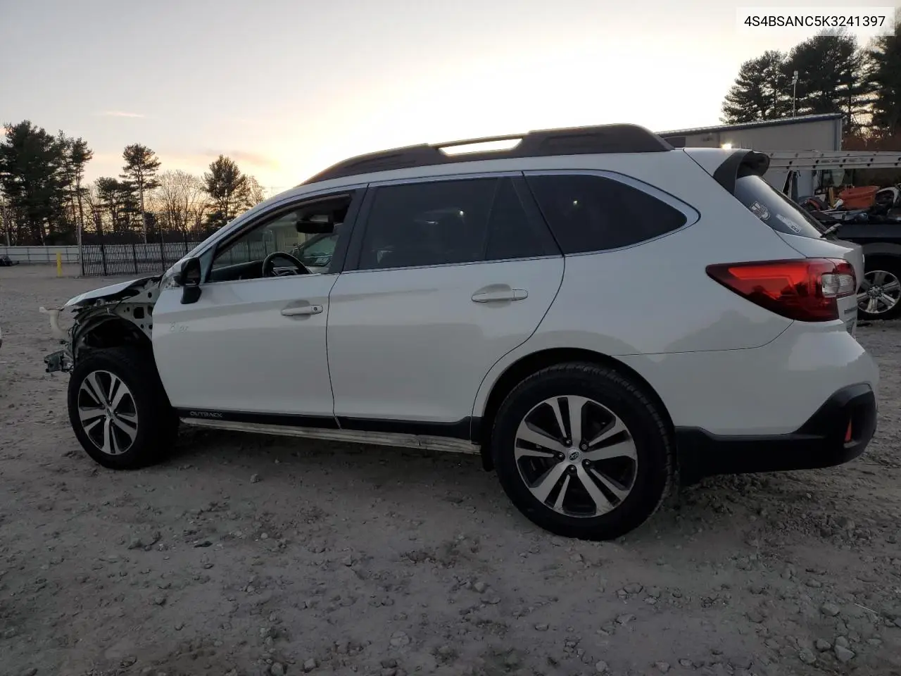 4S4BSANC5K3241397 2019 Subaru Outback 2.5I Limited
