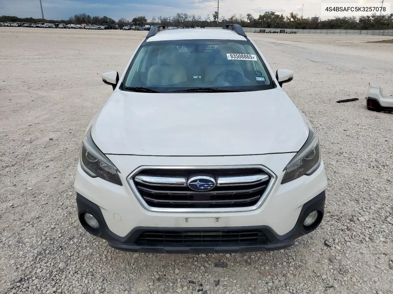 4S4BSAFC5K3257078 2019 Subaru Outback 2.5I Premium