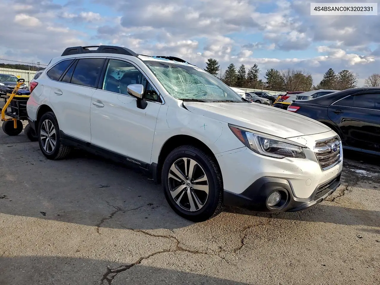 4S4BSANC0K3202331 2019 Subaru Outback 2.5I Limited
