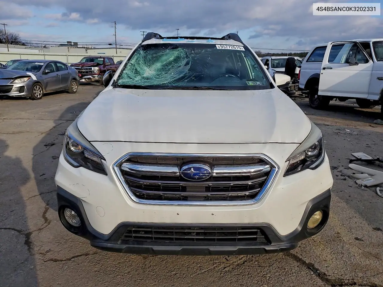 4S4BSANC0K3202331 2019 Subaru Outback 2.5I Limited