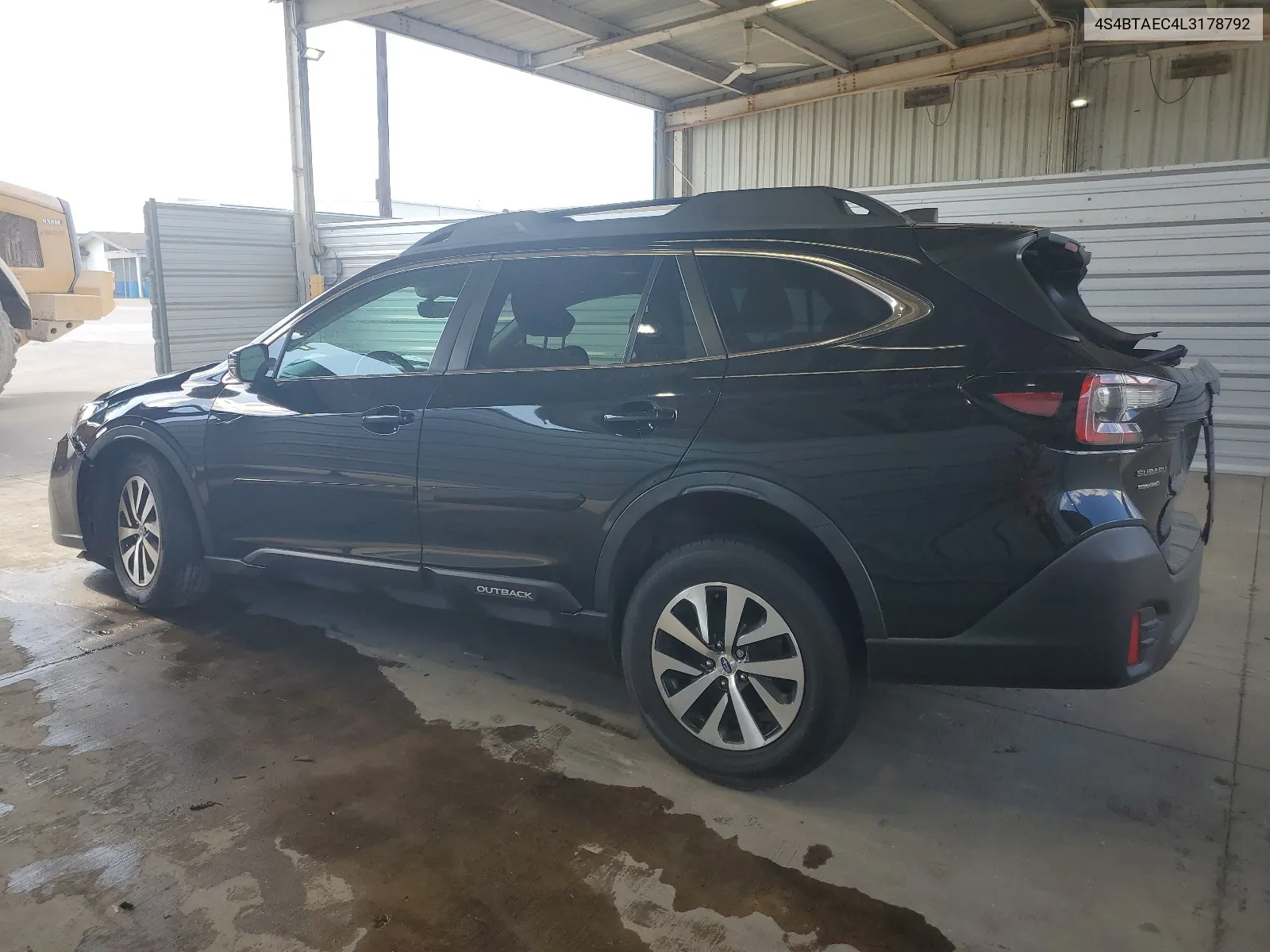 4S4BTAEC4L3178792 2020 Subaru Outback Premium