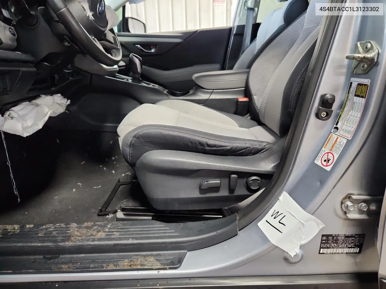 4S4BTACC1L3123302 2020 Subaru Outback Premium