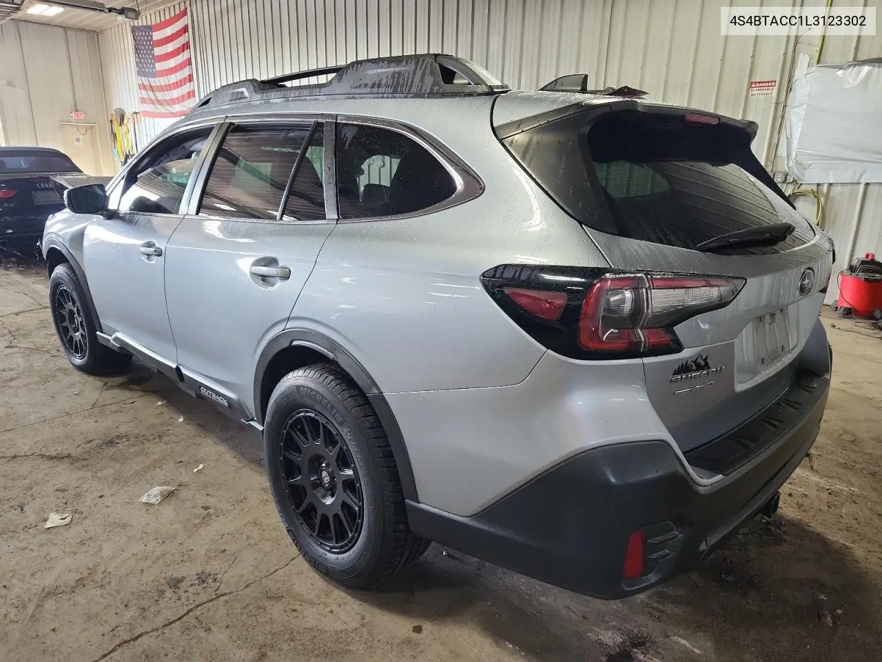 4S4BTACC1L3123302 2020 Subaru Outback Premium