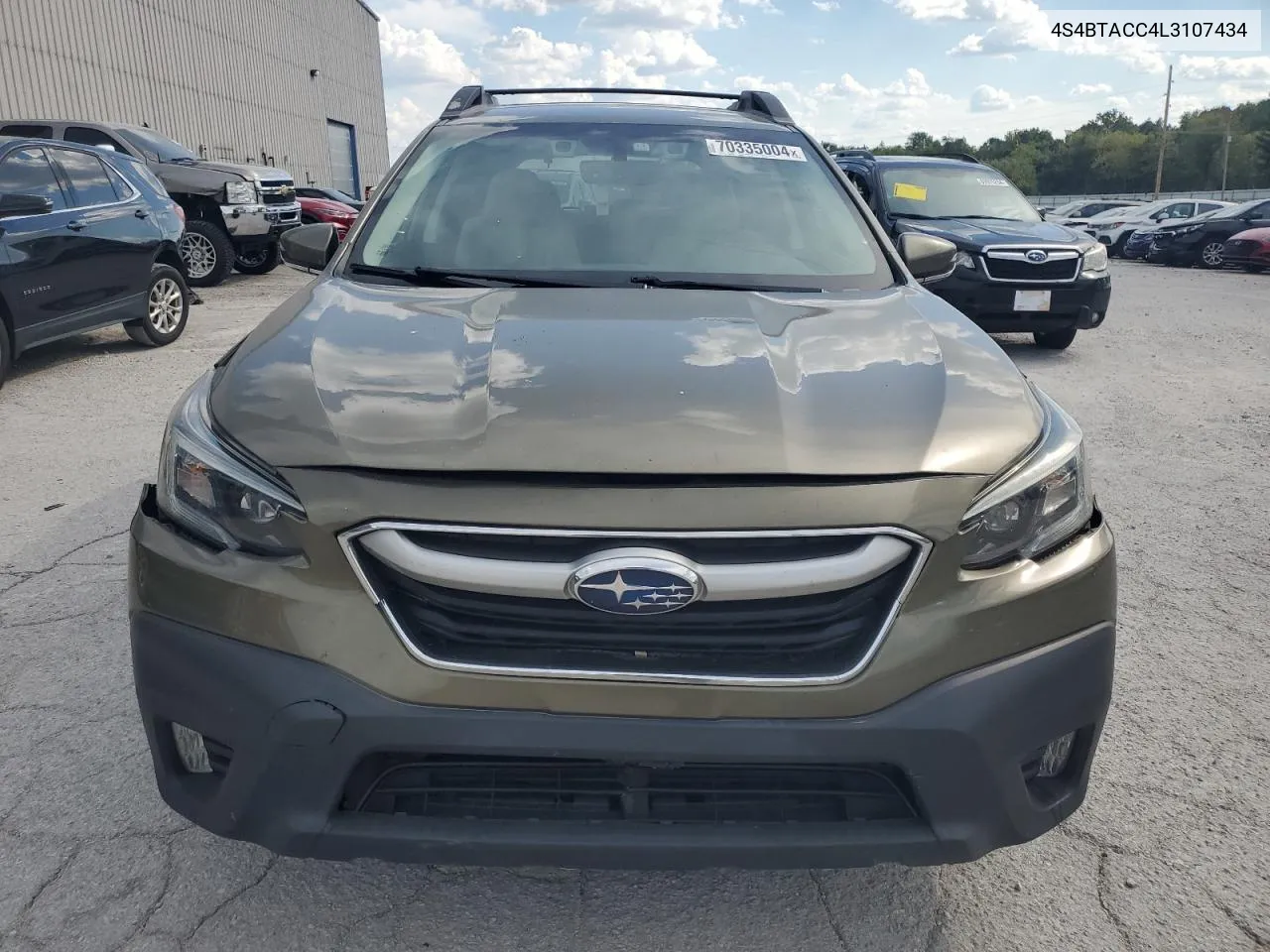 4S4BTACC4L3107434 2020 Subaru Outback Premium