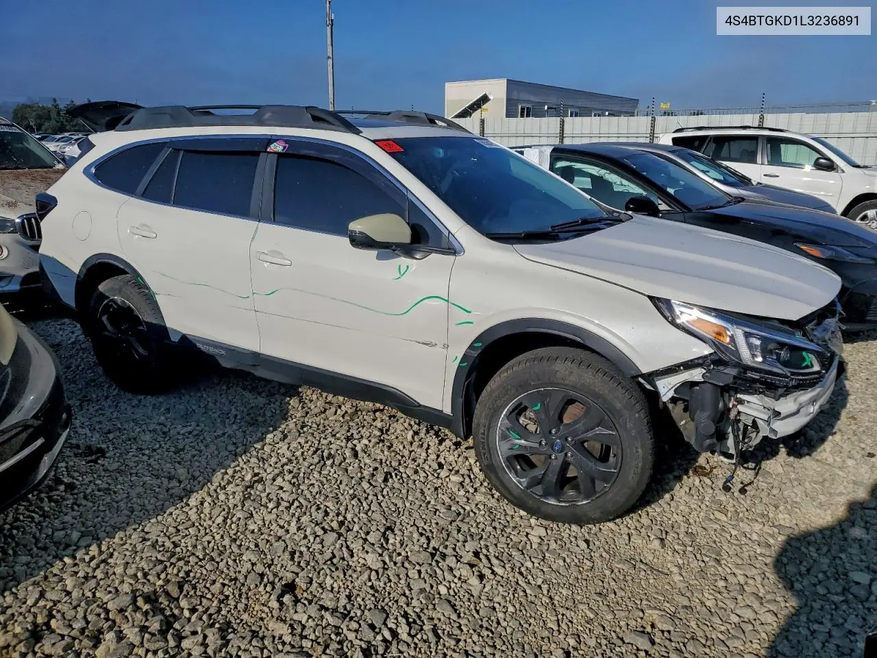 4S4BTGKD1L3236891 2020 Subaru Outback Onyx Edition Xt