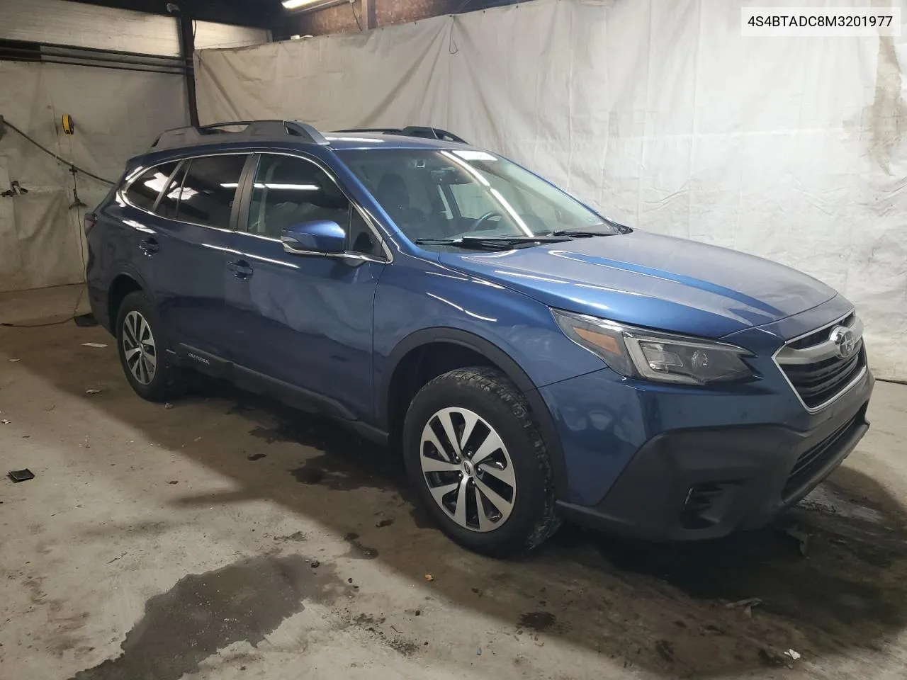 4S4BTADC8M3201977 2021 Subaru Outback Premium