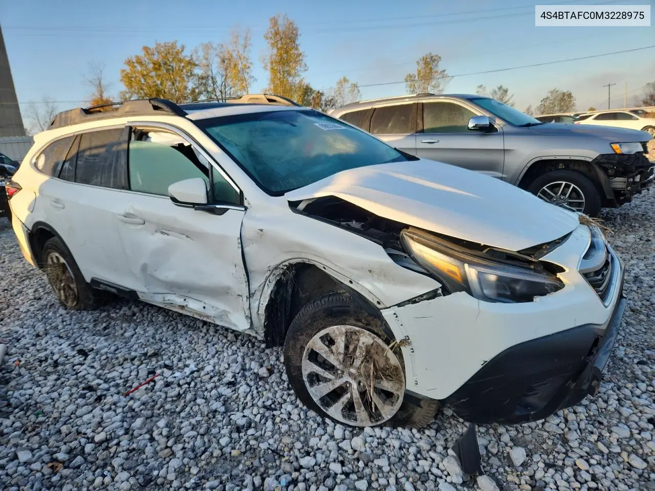 4S4BTAFC0M3228975 2021 Subaru Outback Premium