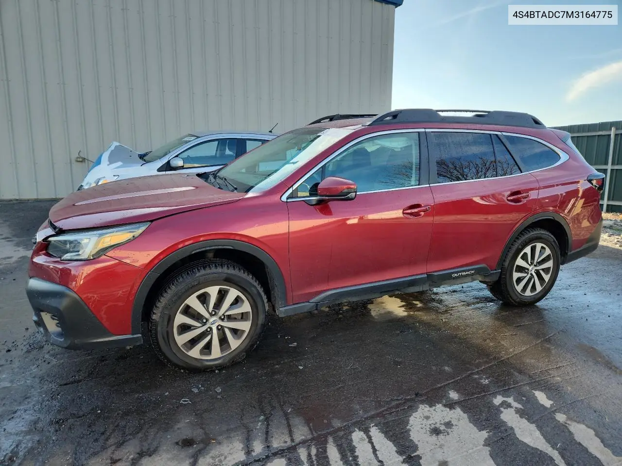 4S4BTADC7M3164775 2021 Subaru Outback Premium