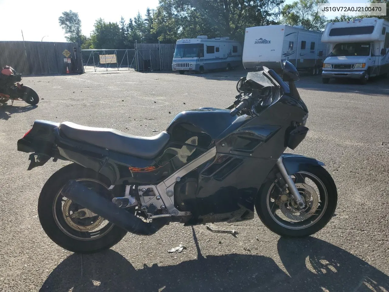 JS1GV72A0J2100470 1988 Suzuki Gsx1100 F