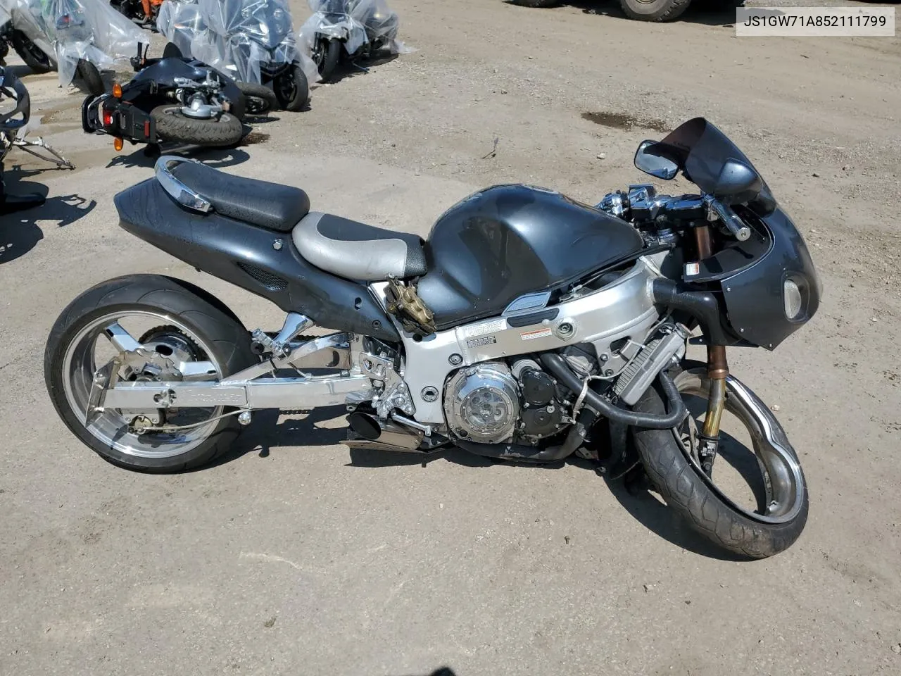 2005 Suzuki Gsx1300 Rk5 VIN: JS1GW71A852111799 Lot: 66392934