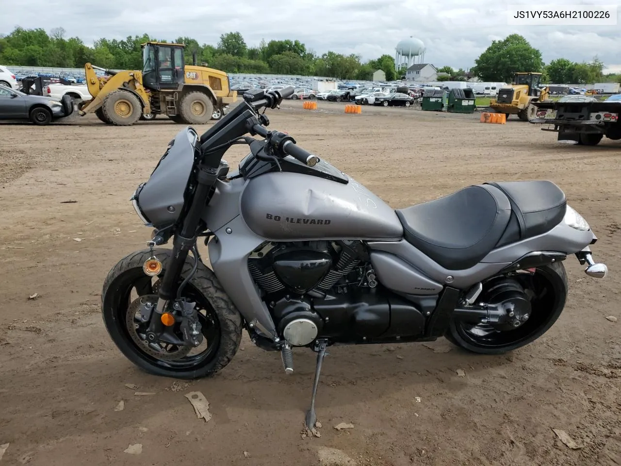 JS1VY53A6H2100226 2017 Suzuki Vzr1800