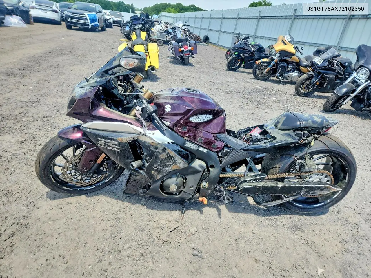 2009 Suzuki Gsx-R1000 VIN: JS1GT78AX92102350 Lot: 53227786