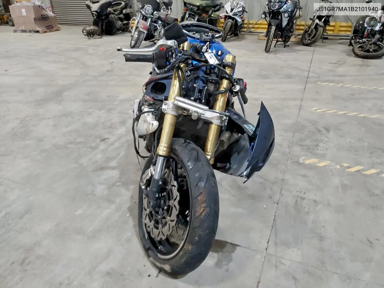 JS1GR7MA1B2101940 2011 Suzuki Gsx750