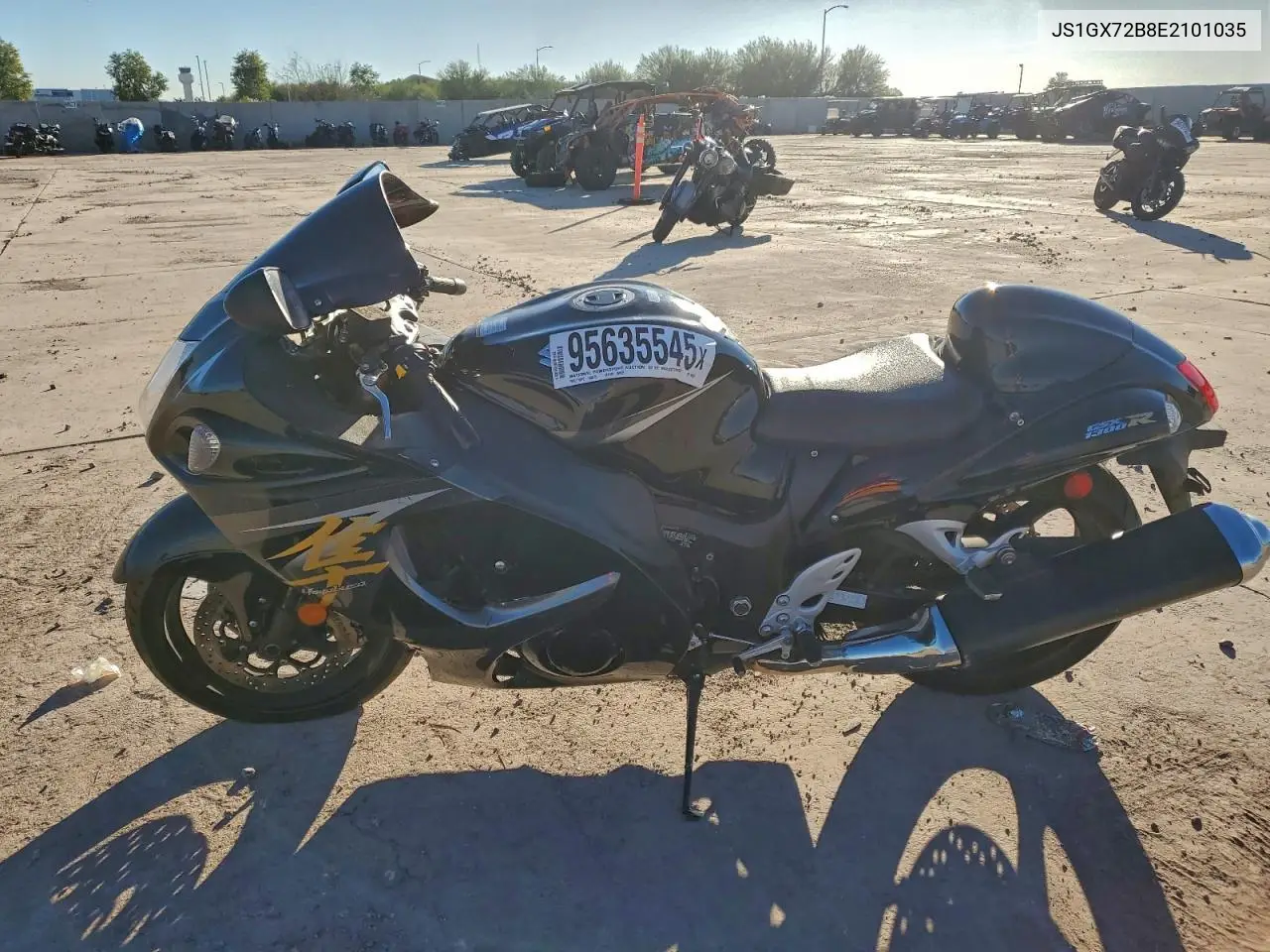 JS1GX72B8E2101035 2014 Suzuki Gsx1300 Ra