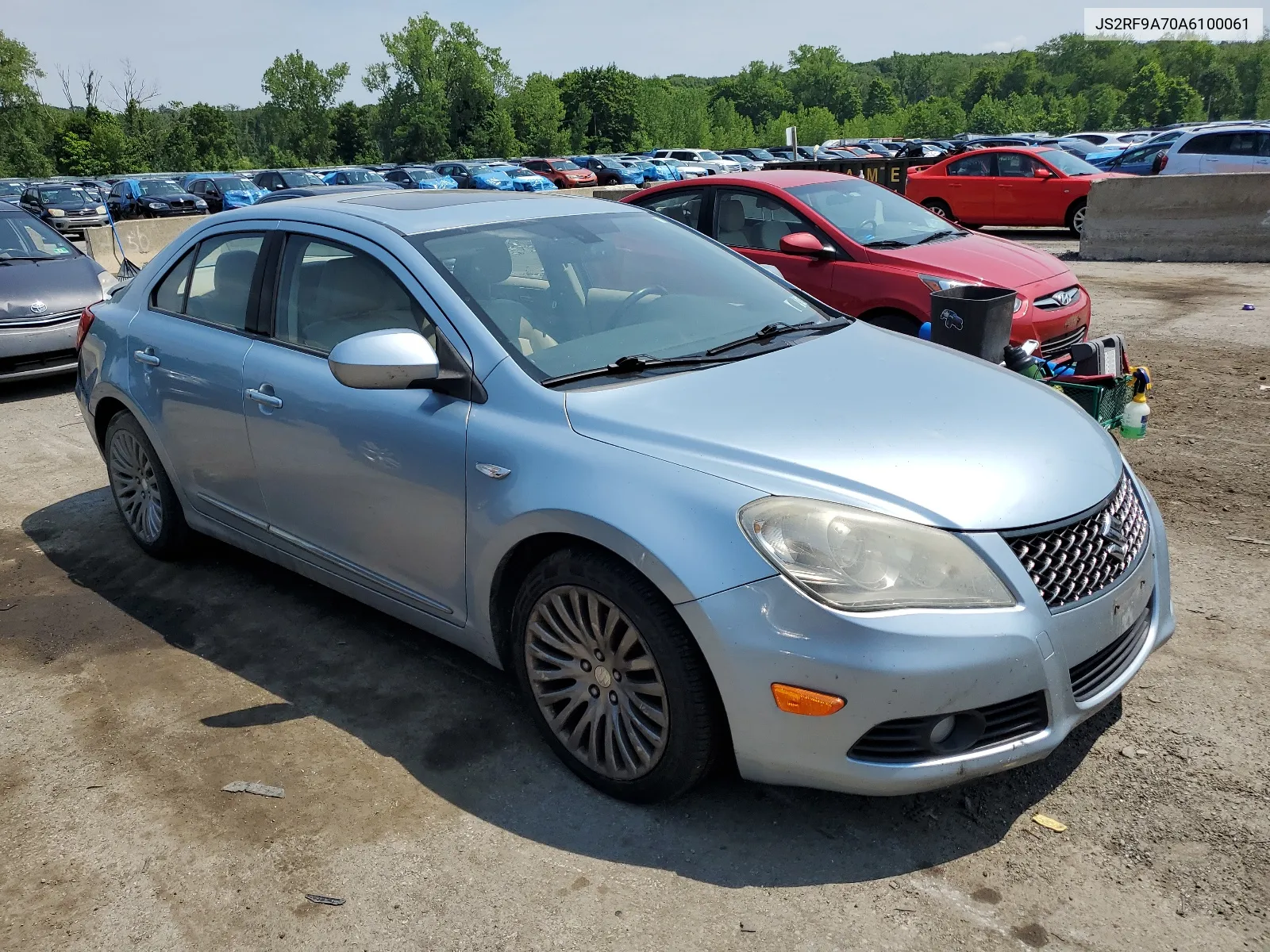 2010 Suzuki Kizashi Sls VIN: JS2RF9A70A6100061 Lot: 62795384