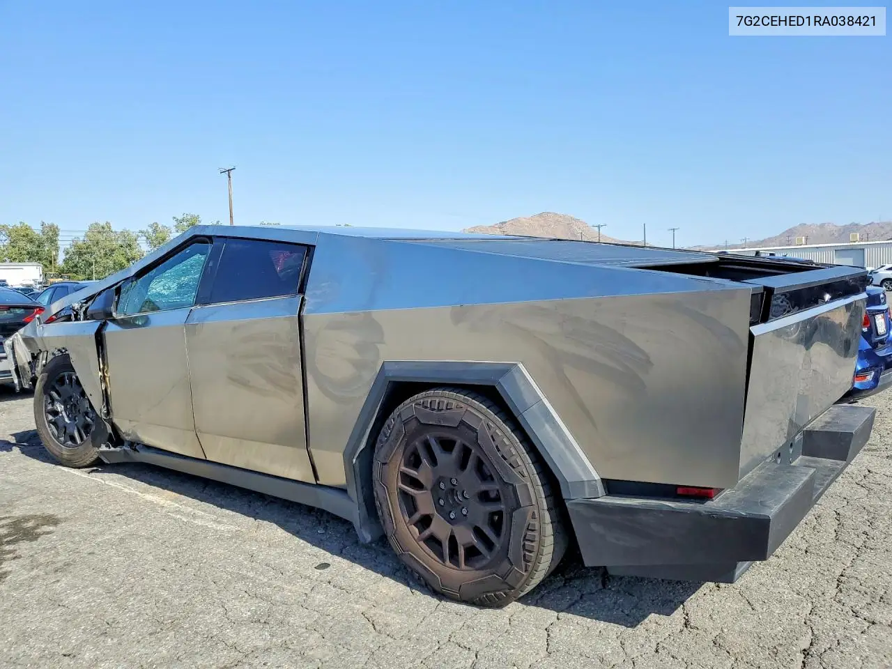 7G2CEHED1RA038421 2024 Tesla Cybertruck