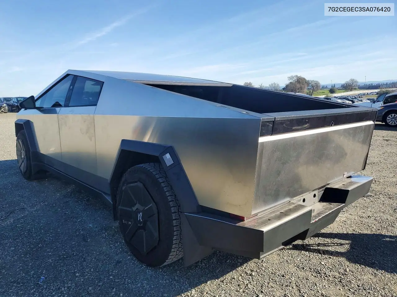 7G2CEGEC3SA076420 2025 Tesla Cybertruck