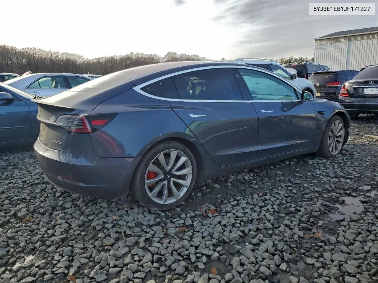 5YJ3E1EB1JF171227 2018 Tesla Model 3
