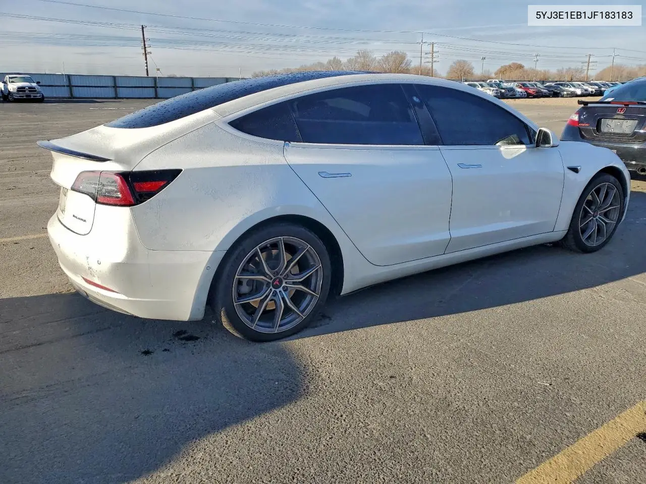 5YJ3E1EB1JF183183 2018 Tesla Model 3