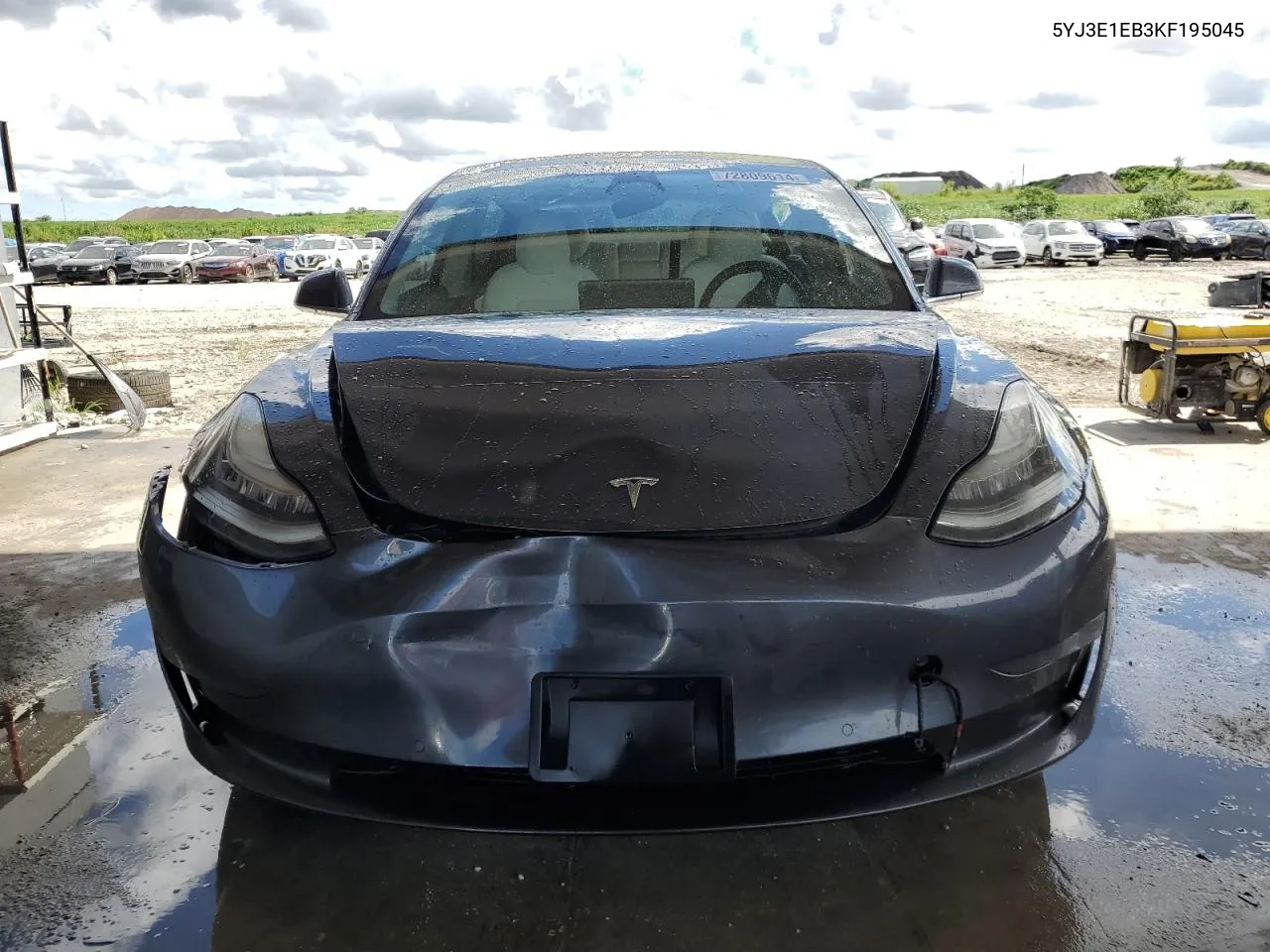 5YJ3E1EB3KF195045 2019 Tesla Model 3