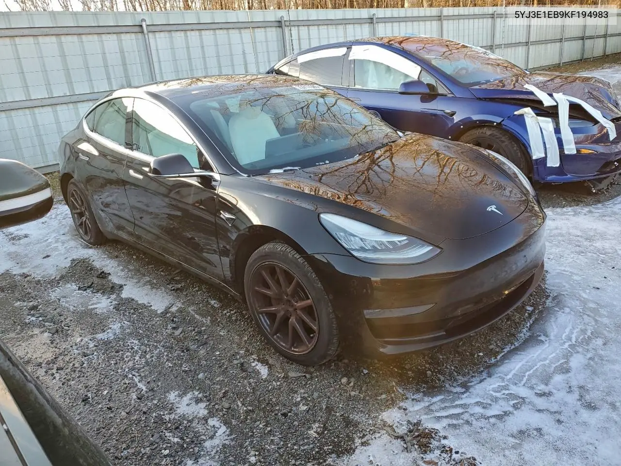 5YJ3E1EB9KF194983 2019 Tesla Model 3