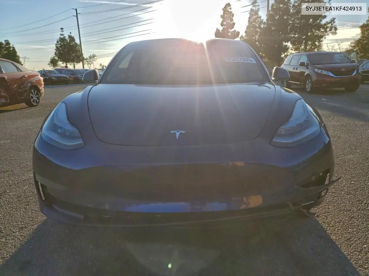 5YJ3E1EA1KF424913 2019 Tesla Model 3