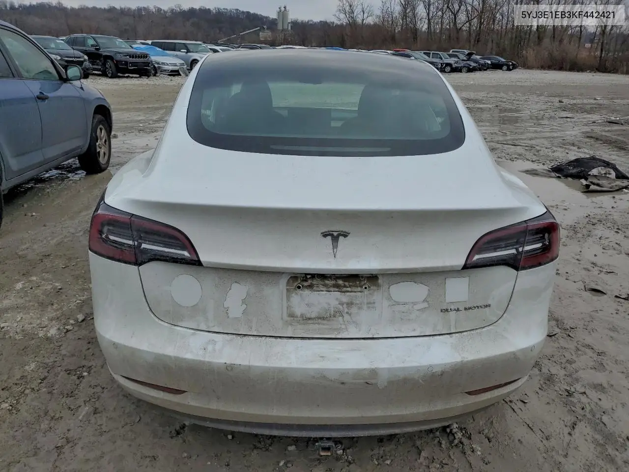 5YJ3E1EB3KF442421 2019 Tesla Model 3