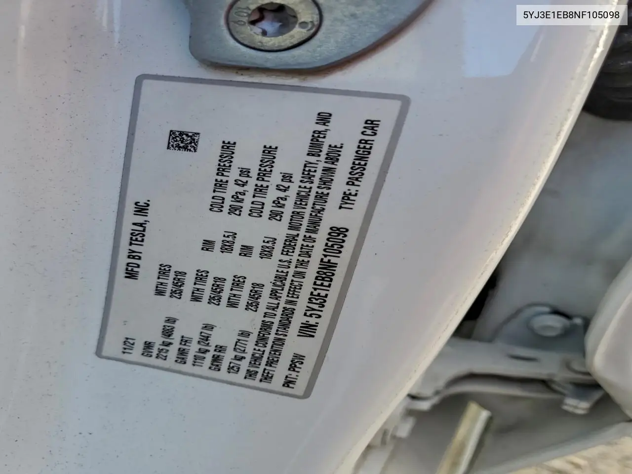 5YJ3E1EB8NF105098 2022 Tesla Model 3