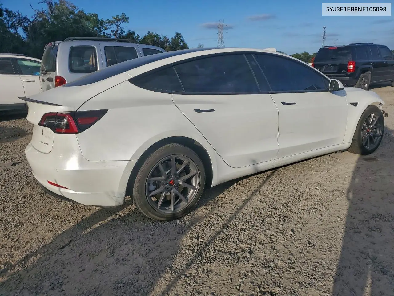 5YJ3E1EB8NF105098 2022 Tesla Model 3