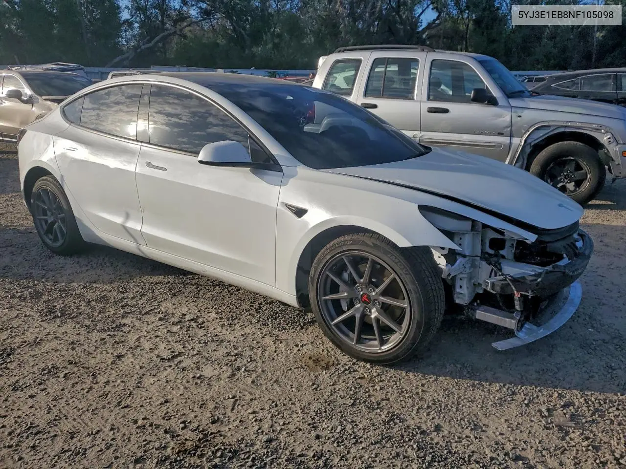 5YJ3E1EB8NF105098 2022 Tesla Model 3