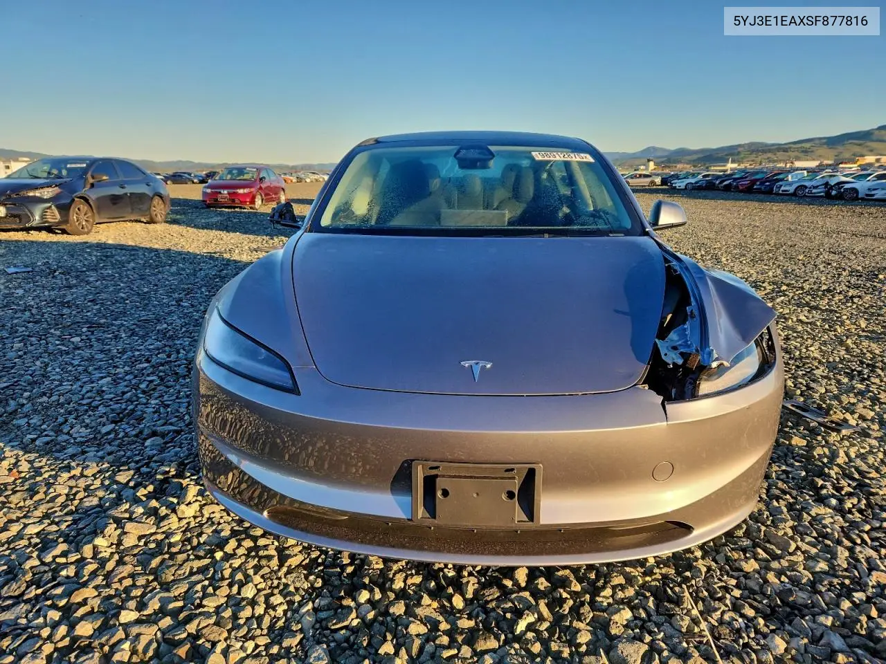 5YJ3E1EAXSF877816 2025 Tesla Model 3