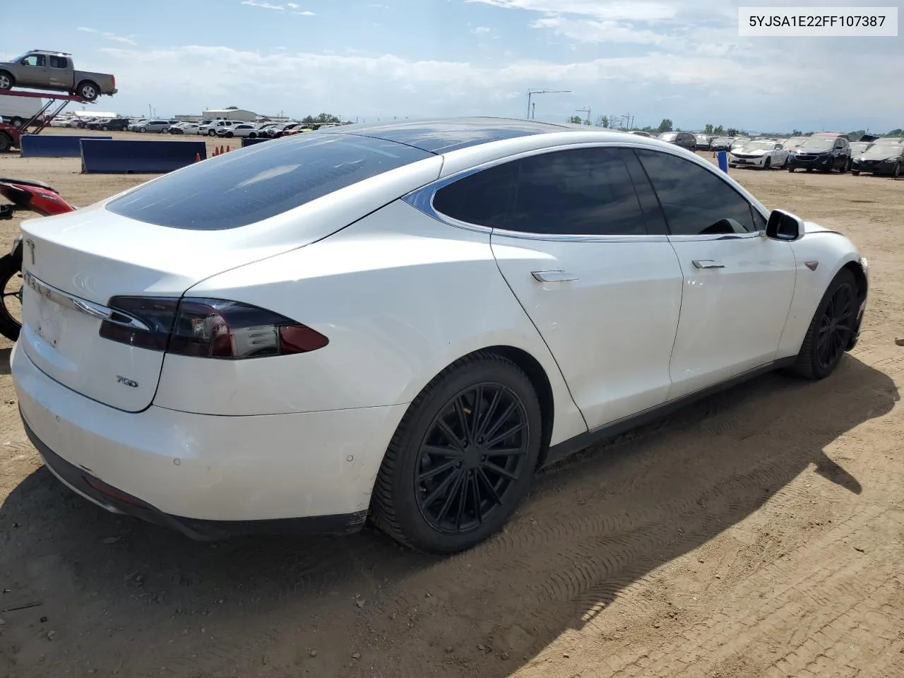 2015 Tesla Model S VIN: 5YJSA1E22FF107387 Lot: 68655374