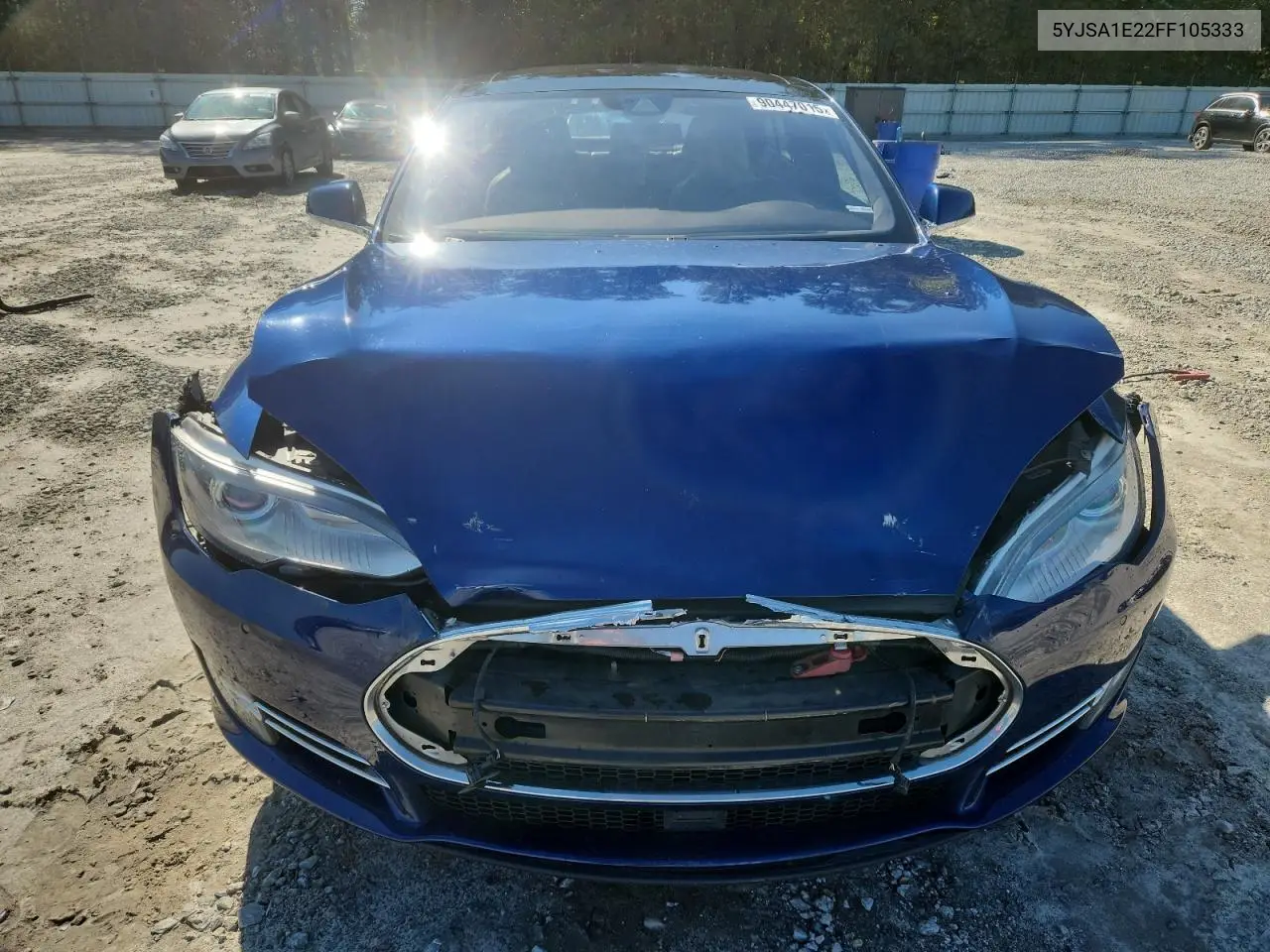 5YJSA1E22FF105333 2015 Tesla Model S