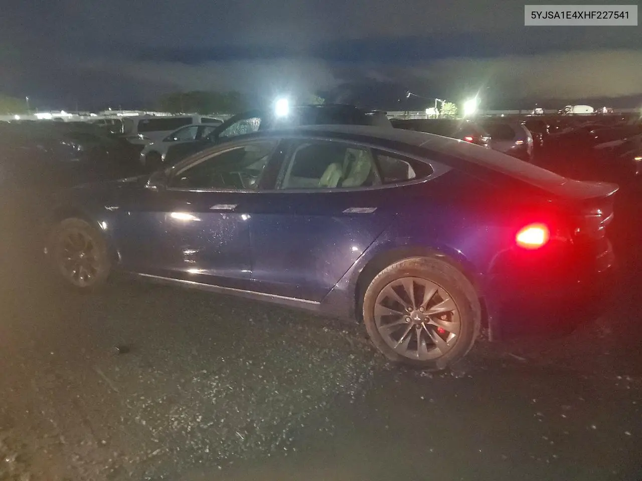 5YJSA1E4XHF227541 2017 Tesla Model S