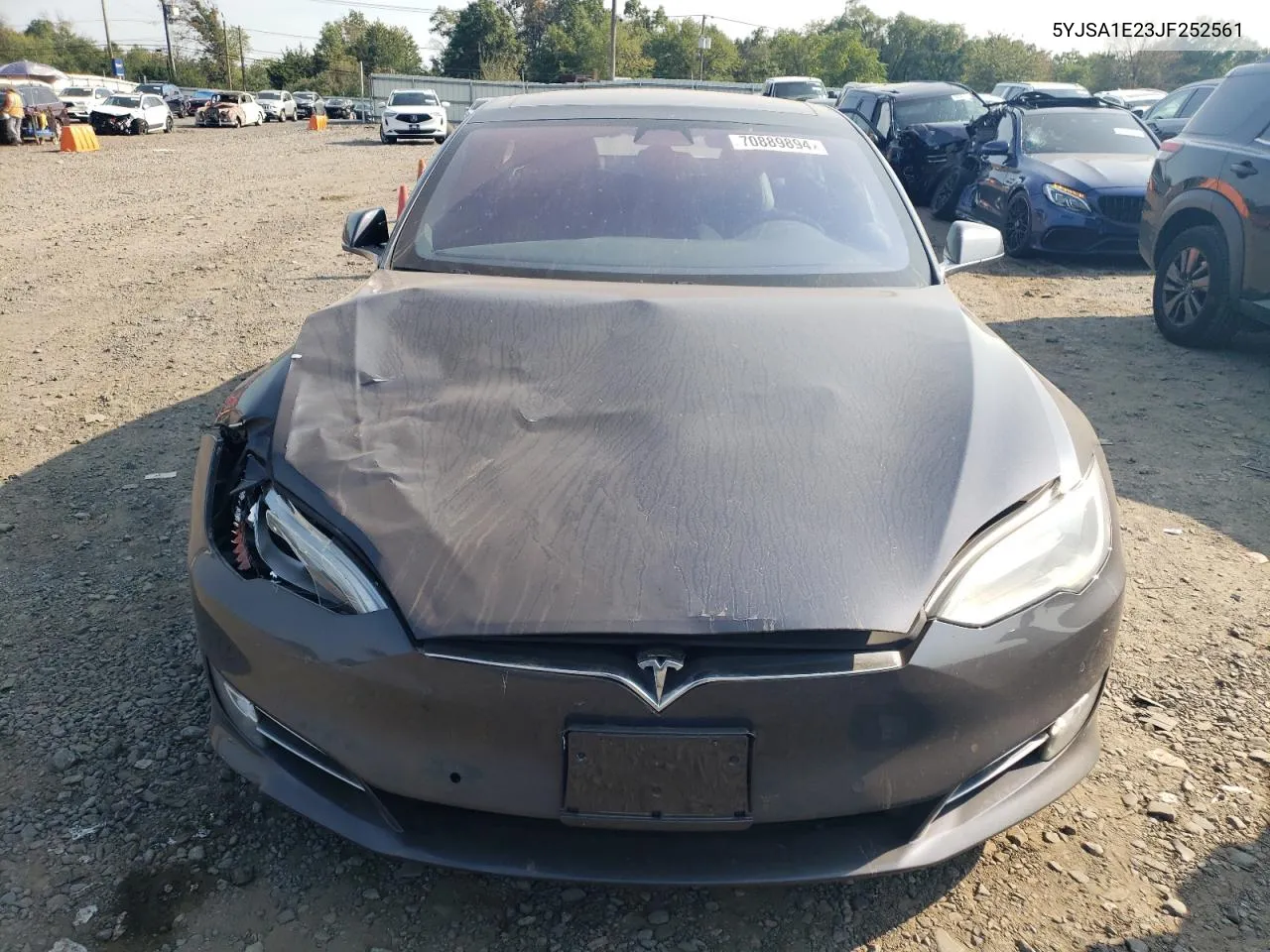 5YJSA1E23JF252561 2018 Tesla Model S