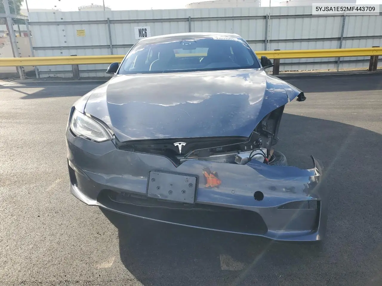 5YJSA1E52MF443709 2021 Tesla Model S