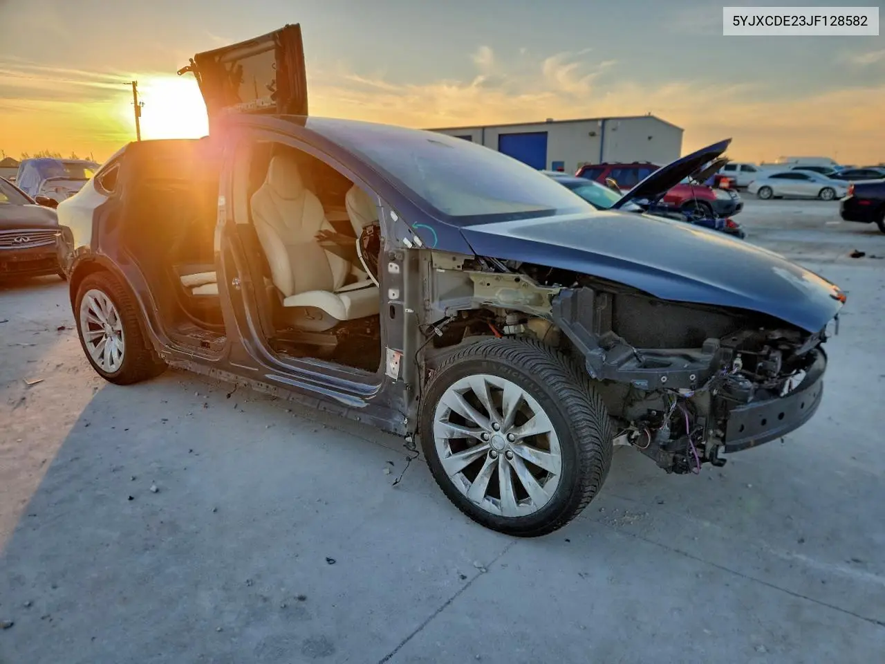 5YJXCDE23JF128582 2018 Tesla Model X