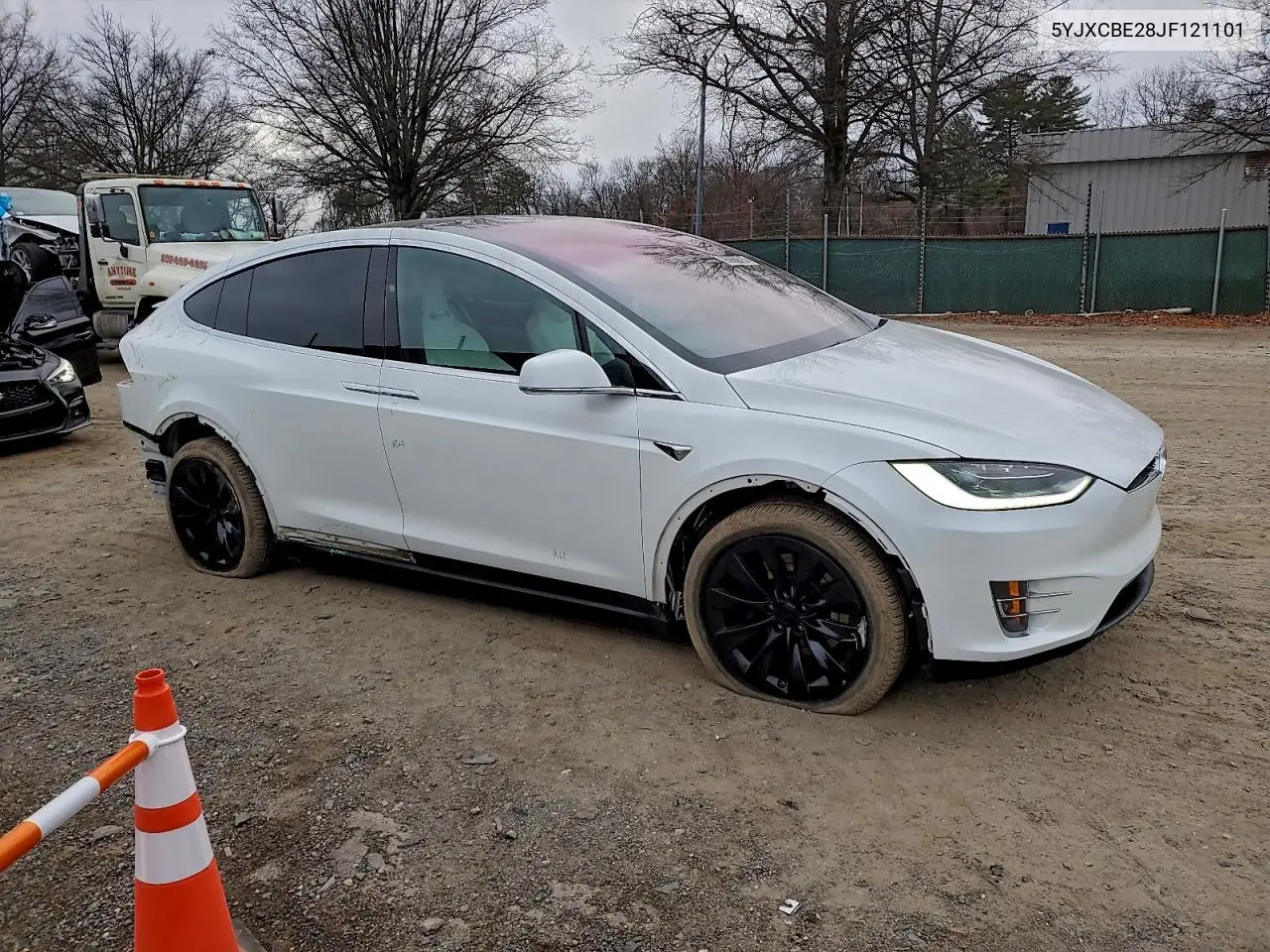 5YJXCBE28JF121101 2018 Tesla Model X