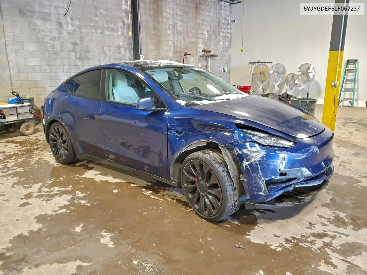 5YJYGDEF5LF057237 2020 Tesla Model Y