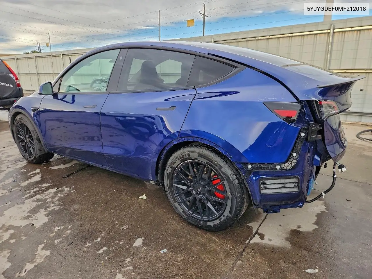5YJYGDEF0MF212018 2021 Tesla Model Y