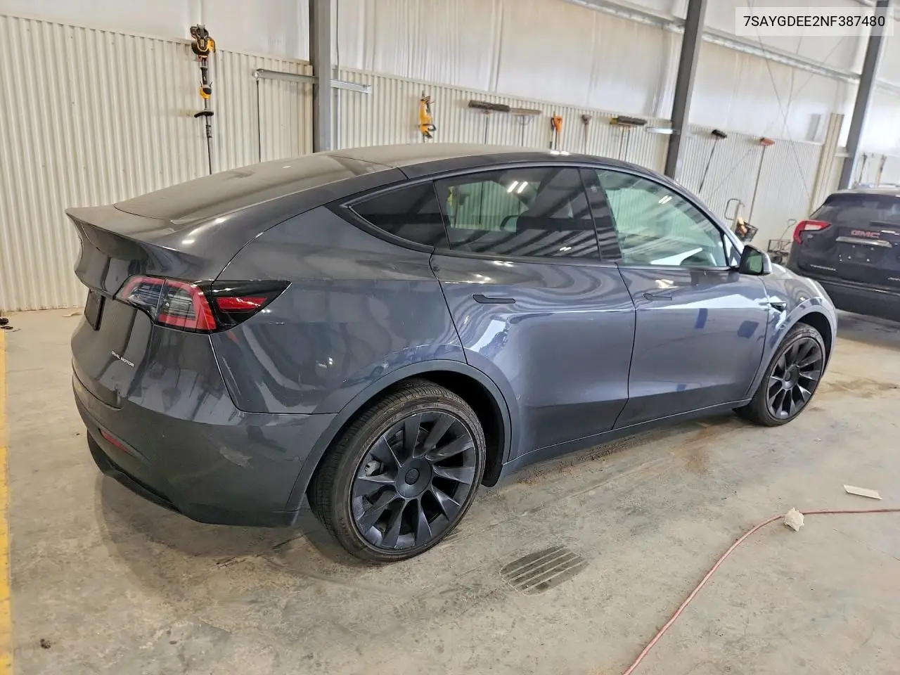 7SAYGDEE2NF387480 2022 Tesla Model Y