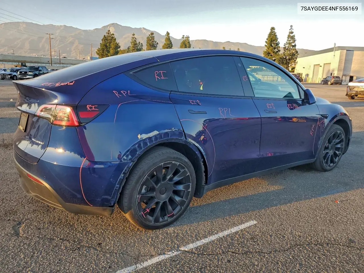 7SAYGDEE4NF556169 2022 Tesla Model Y