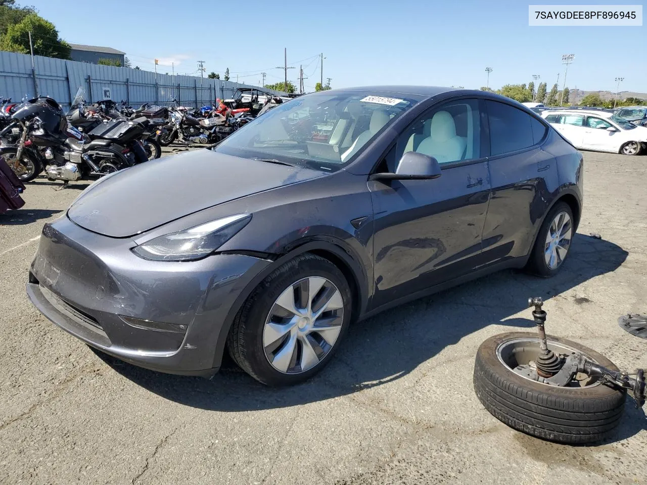 2023 Tesla Model Y VIN: 7SAYGDEE8PF896945 Lot: 55015794