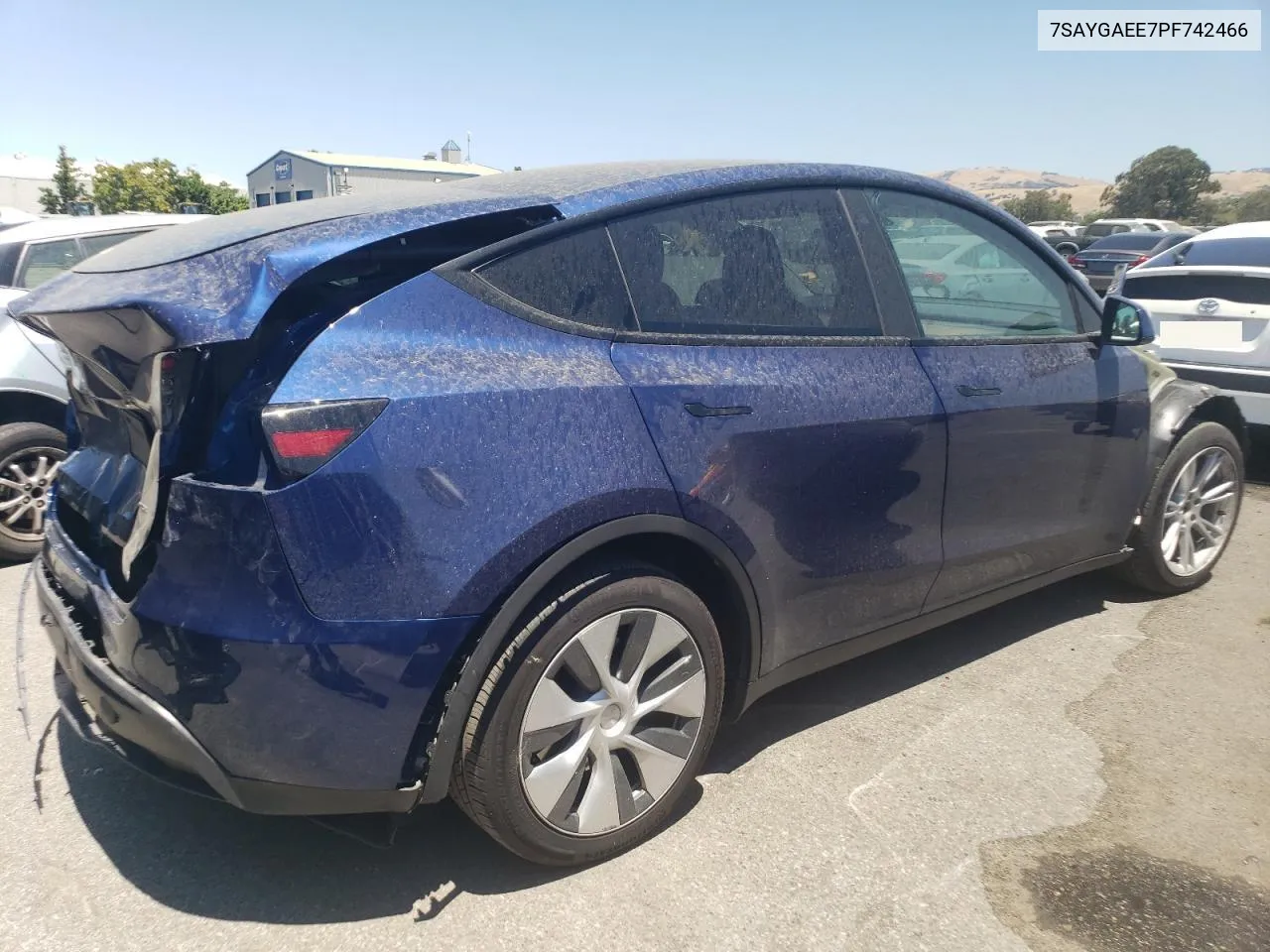 7SAYGAEE7PF742466 2023 Tesla Model Y