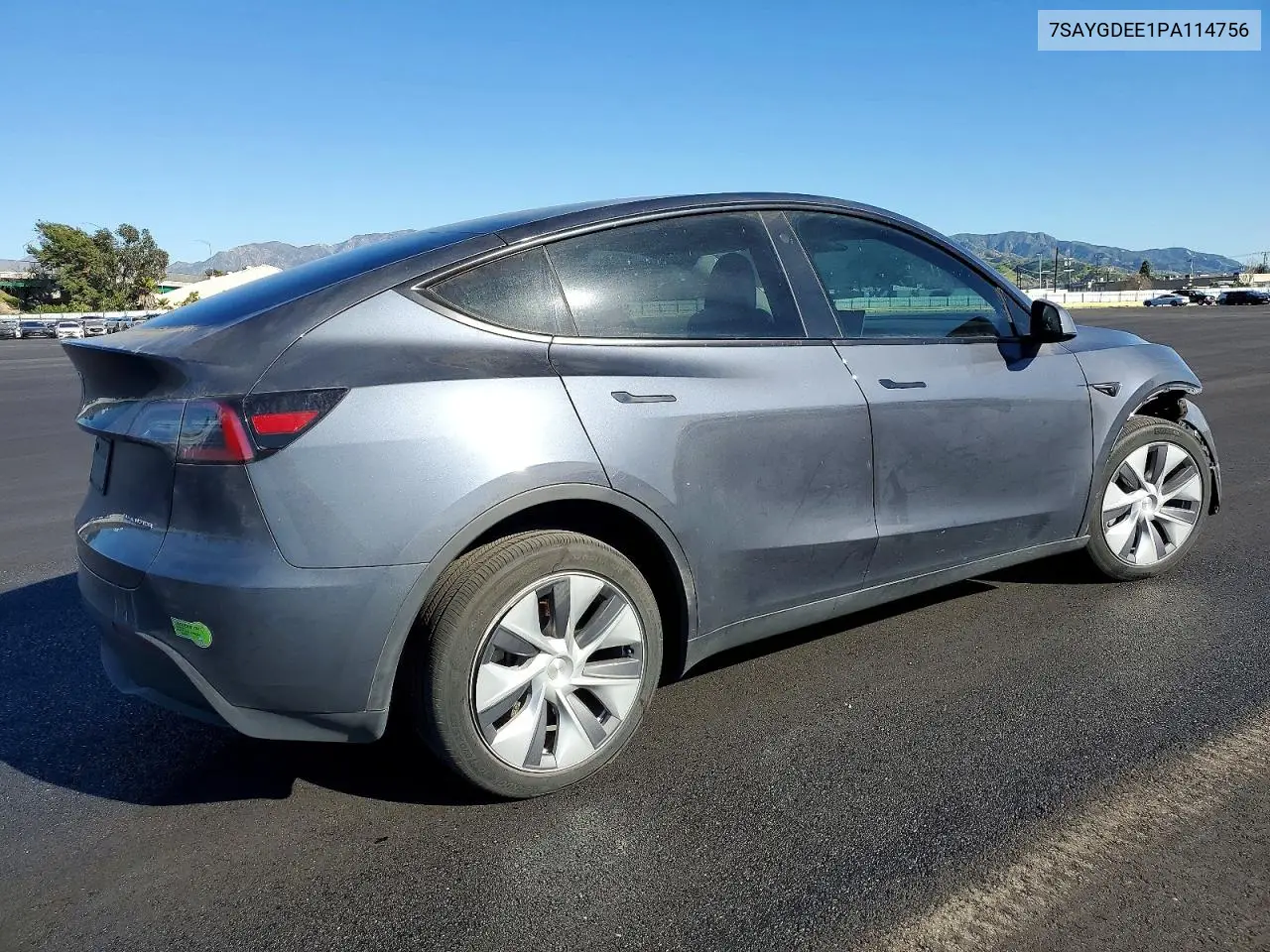 7SAYGDEE1PA114756 2023 Tesla Model Y