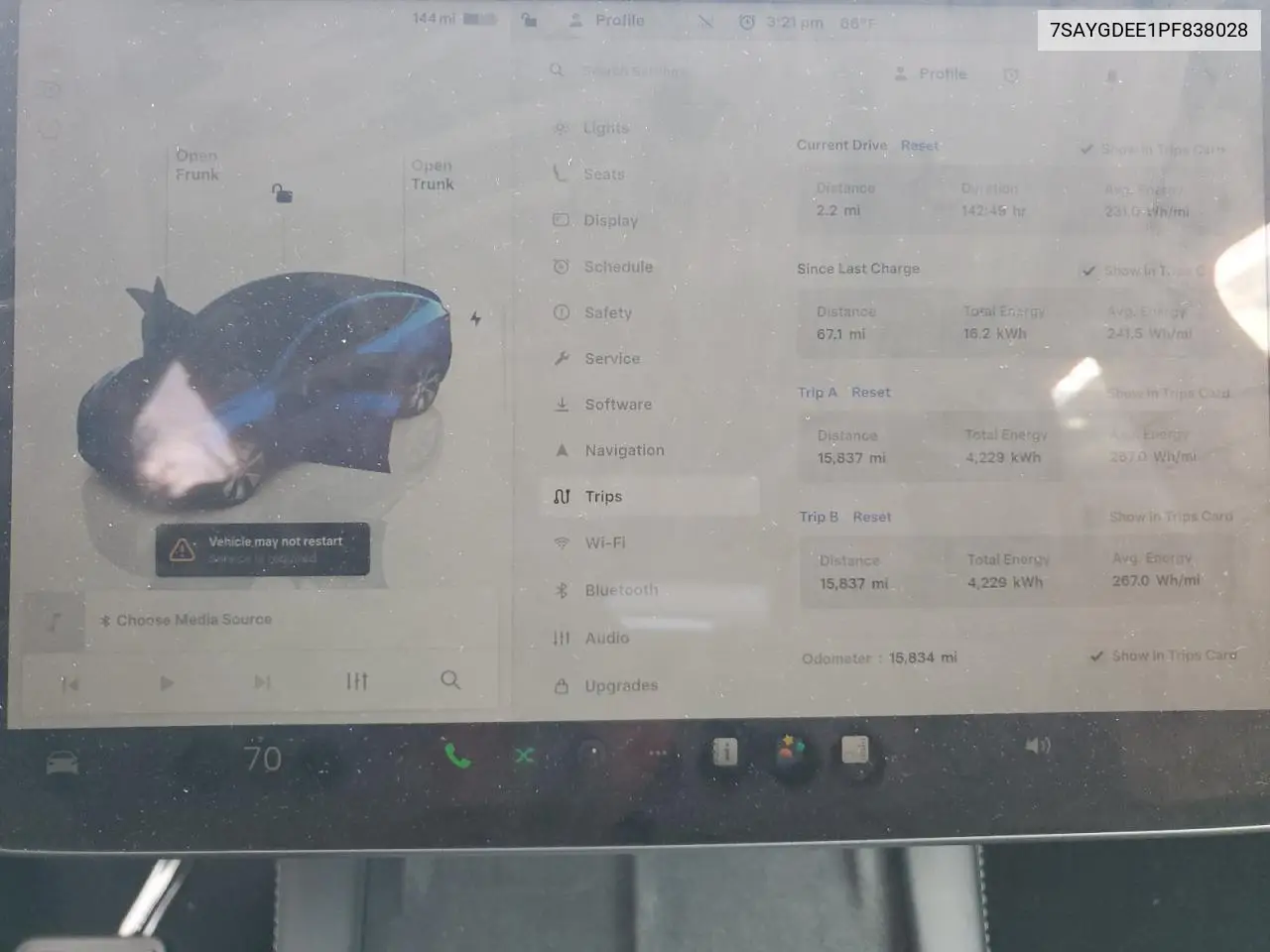 7SAYGDEE1PF838028 2023 Tesla Model Y
