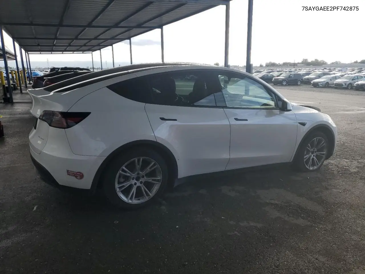 7SAYGAEE2PF742875 2023 Tesla Model Y