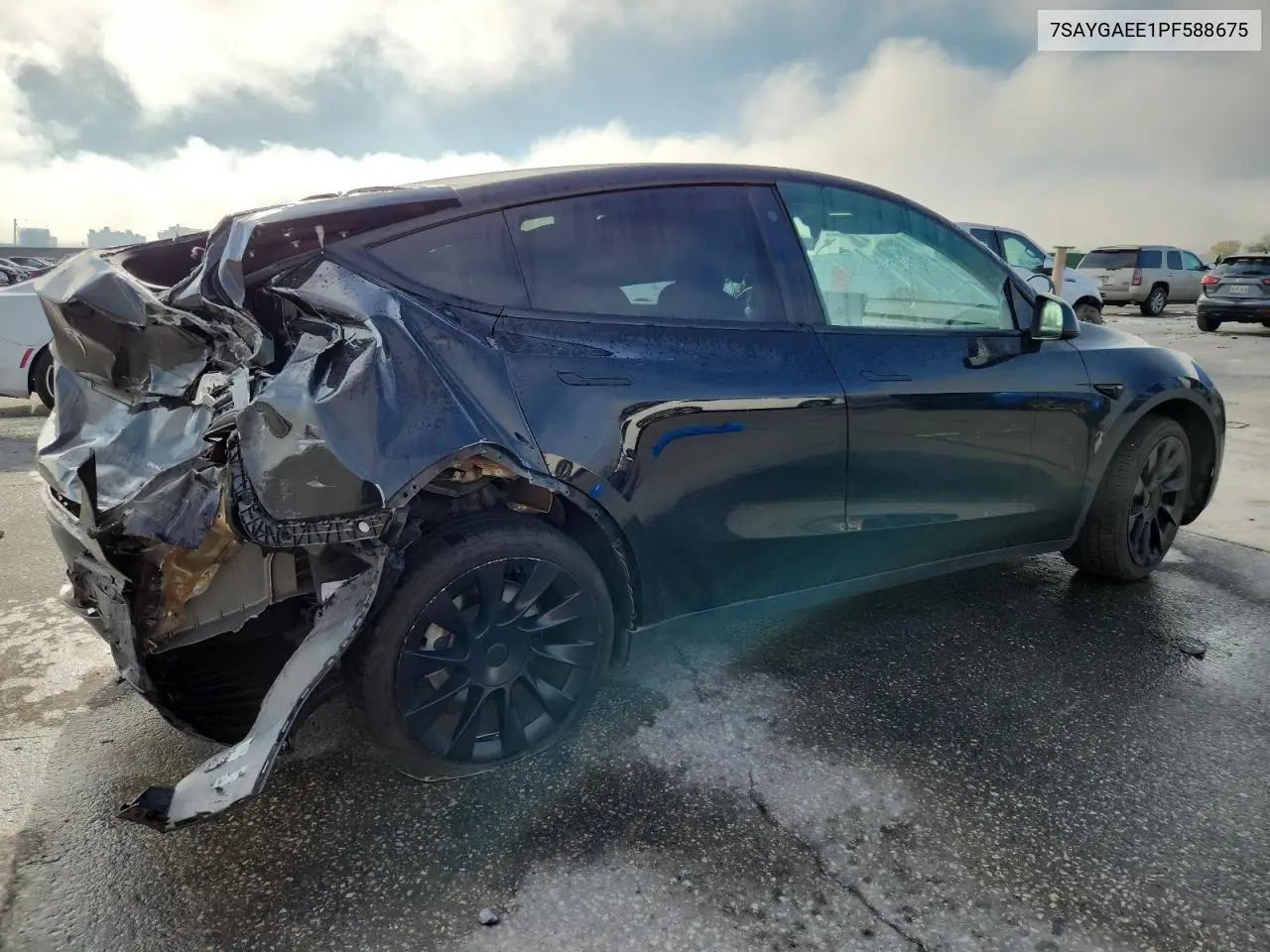 7SAYGAEE1PF588675 2023 Tesla Model Y